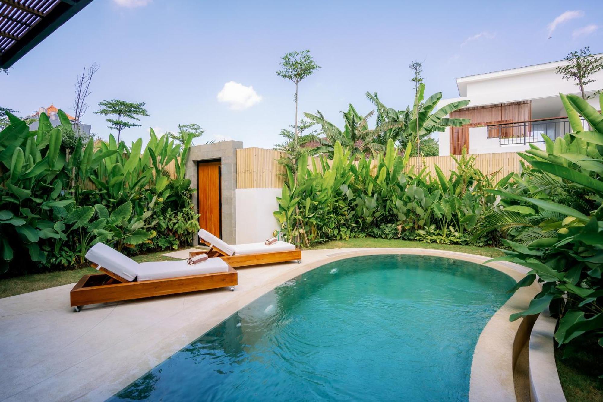 Paradise Living