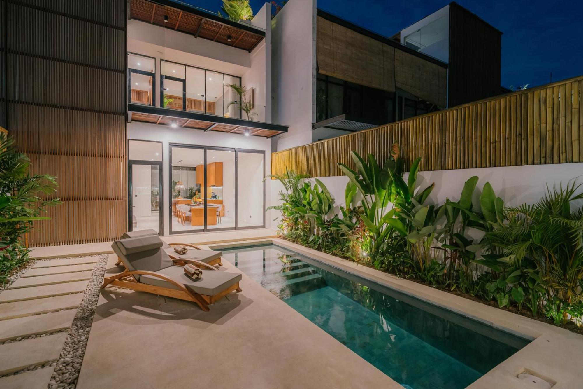 Paradise Living